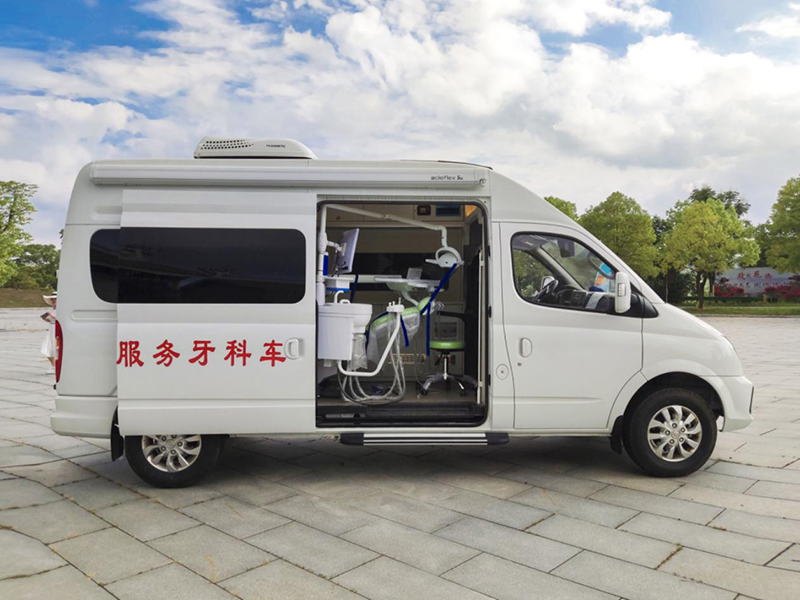 大通V80牙科车