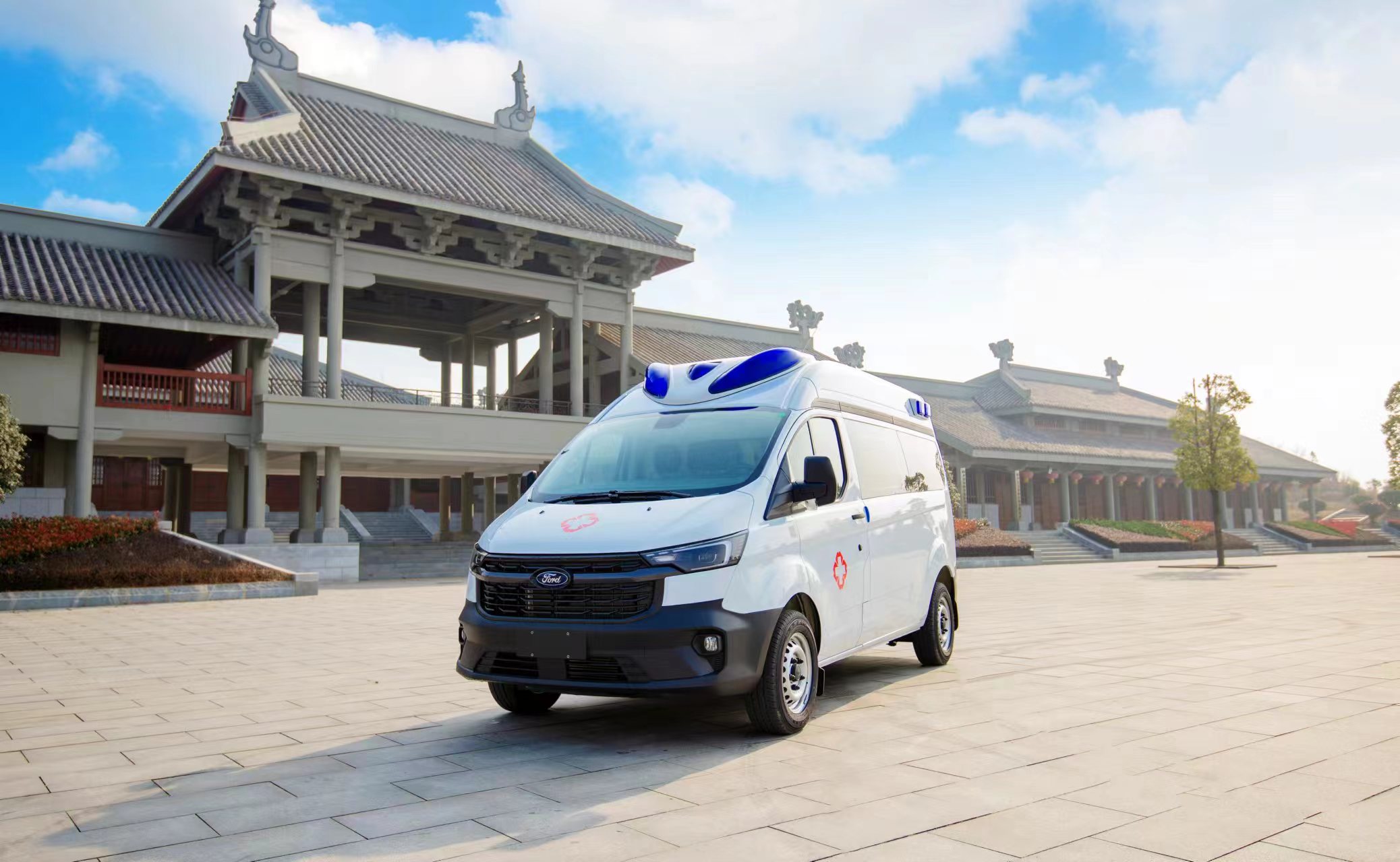 （汽油版）福特新全顺v362救护车