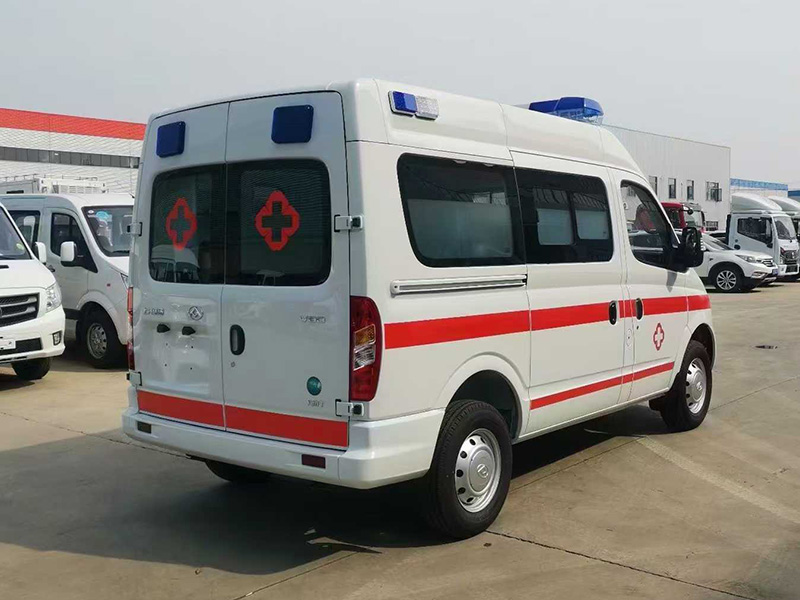 上汽大通V80（自动挡）救护车