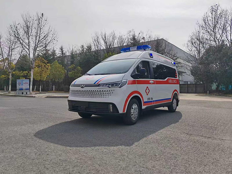 大通V70救护车
