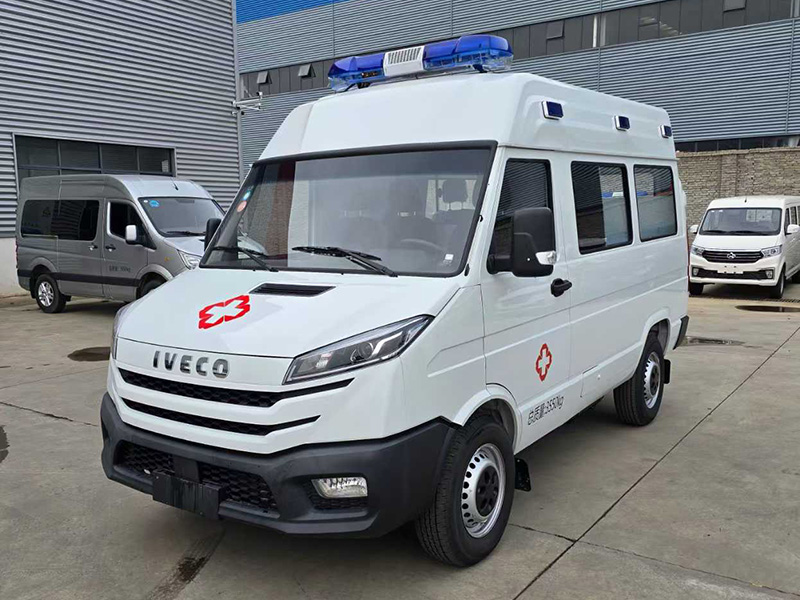 依维柯得意-救护车