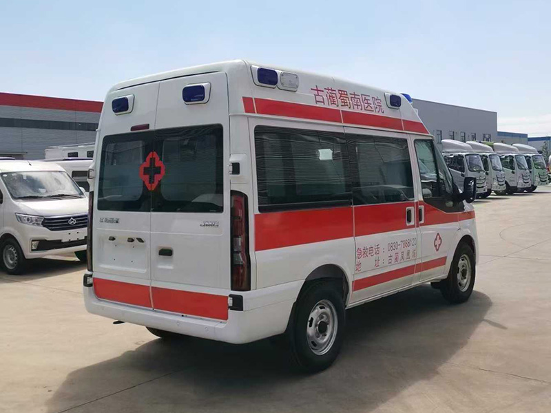 江铃福顺（短轴）救护车