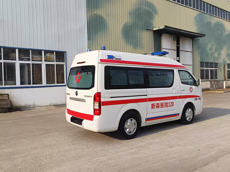 福田G7短轴转运型救护车