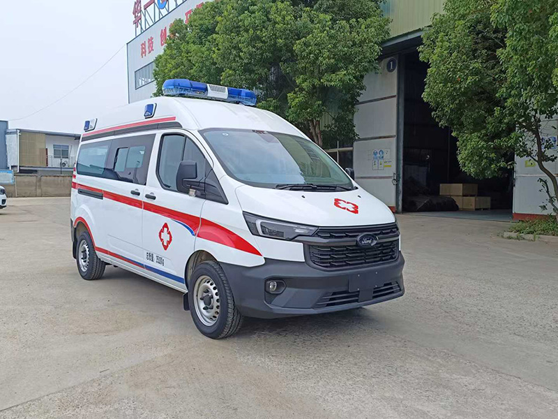 福特全顺T6汽油监护型救护车