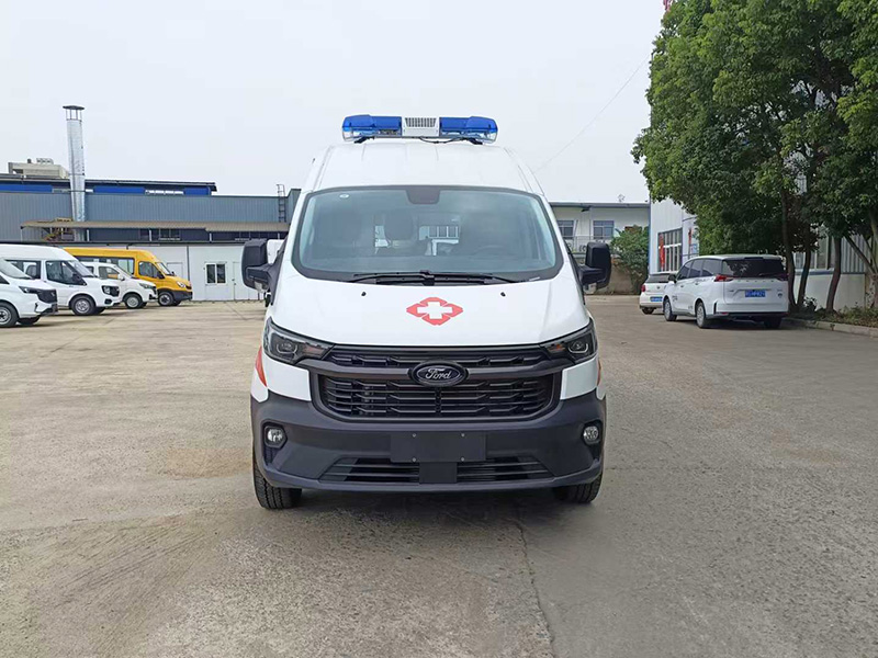 福特全顺T6汽油监护型救护车