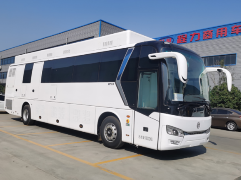 11米金旅移动式体检车