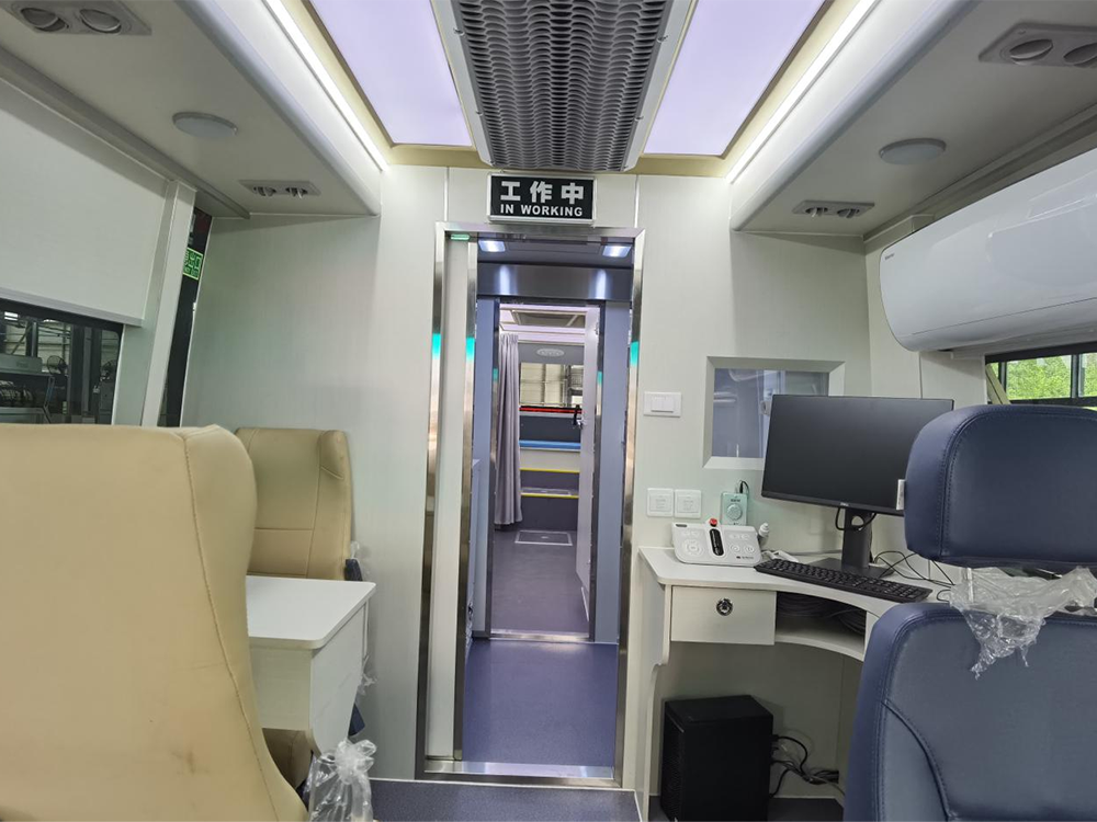12米金旅移动式体检车